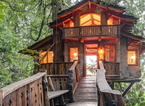 Unique, modern, yet enchanting is the perfect description for this urban treehouse by baumraum located in zehlendorf, berlin, germany. A Fairytale Treehouse | Home Design, Garden & Architecture ...