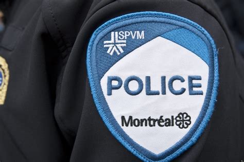 Spvm Montreal Police Badge Lautre Côté De La Clôture