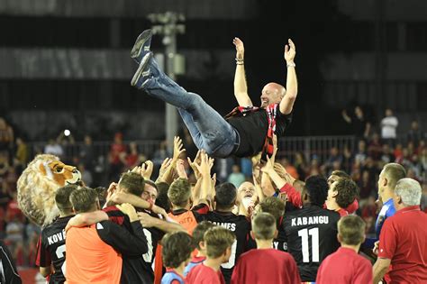 After an unremarkable football player career. Bozsik Péter csak a nagyválogatottnál tudja elképzelni ...