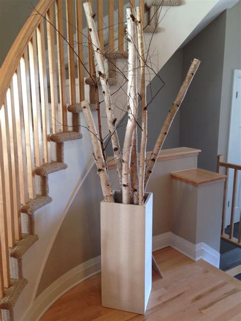 Start with a clean glass vase, and coat with brown spray paint. Interesting grouping of birch tree branches. | Birch tree ...