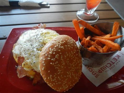 Check spelling or type a new query. Bar Wings 'n' Yukon Chips - Picture of Red Robin Gourmet ...
