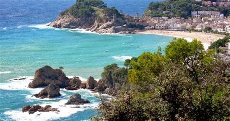 Perpignan Coast France Travel Guide Languedoc Roussillon Pdf