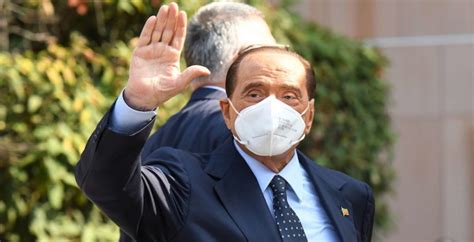 Bývalý taliansky premiér silvio berlusconi sa „nemá veľmi dobre, oznámil v piatok jeho kľúčový spojenec matteo salvini. Silvio Berlusconi sta bene: «Non sono preoccupato per le ...