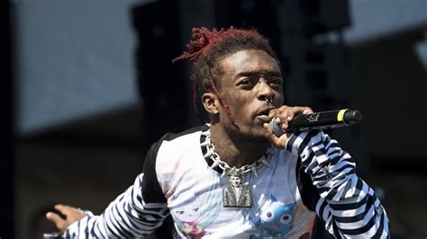 Lil Uzi Vert Gets His Performance Fix By Freestyling With A Fan At A