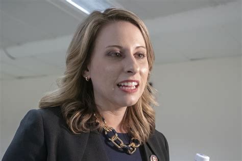 Rep Katie Hill Admits ‘throuple With Campaign Staffer Reports Nude Photos To Police