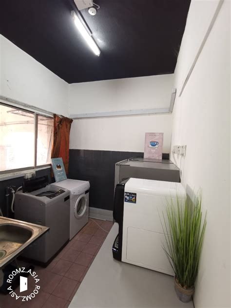 Nearby landmarks such as ramakrishna mission malaysia (3.0 mi) and the thai chetawan. 1 Month Deposit Only Middle room for rent at Kelana Jaya ...
