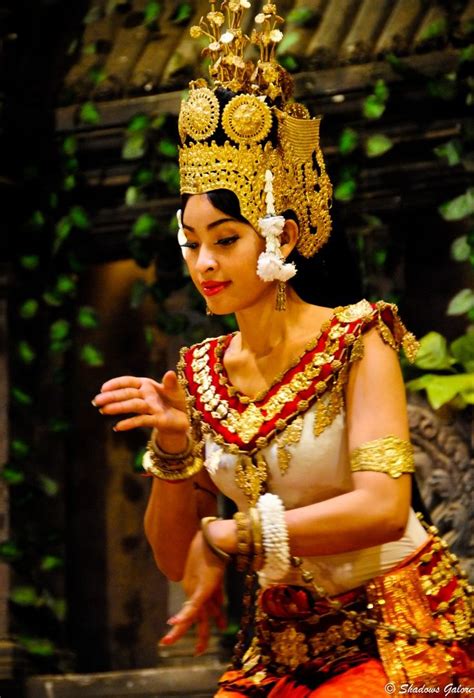Apsara Dancer Cambodia Angkor Asian Beauty