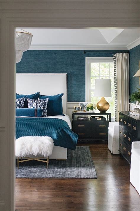 Bedroom With Faux Grasscloth Wallpaper Wainscoting Bedroom With Faux