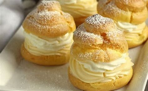 Choux crème pâtissière chantilly Gâteaux Délices