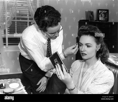 mgm contract actress donna reed in 1943 with her 1st husband mgm make up artist william tuttle