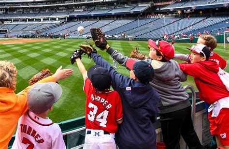 On Opening Day Nationals Fans Welcome Baseball Back With Unbridled Optimism The Washington Post