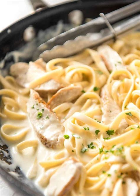 One Pot Chicken Alfredo Pasta Recipetineats