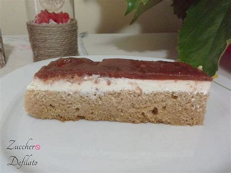 Tradizionalmente il cheesecake è preparato con una base fatta di biscotti sbriciolati uniti al burro. Cheesecake con composta di fragole senza burro e lattosio ...