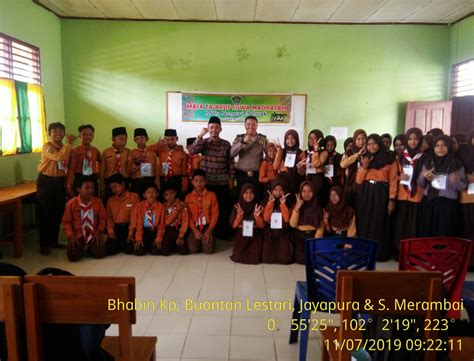 Ada empat agen sosialisasi yang utama keluarga, kelompok bermain, media massa , dan lembaga pendidikan sekolah. Sosialisasi Kamtibmas di Sekolah, Brigadir Rasidi ...