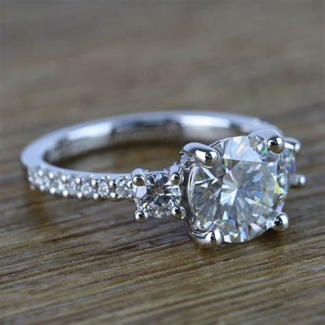 Three Stone 250 Ct Round Cut Diamond Engagement Ring Solid Etsy