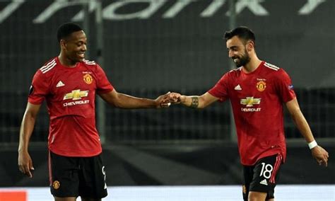 Dakikalarda bruno fernandes , 64. Real Sociedad vs Manchester United en la Europa League ...