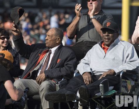 Photo Giants Barry Bonds Number 25 Retired Sxp2018081123