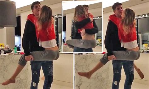 See full list on celeboid.com Chelsea star Morata dances and lifts up wife amid injury | Daily Mail Online