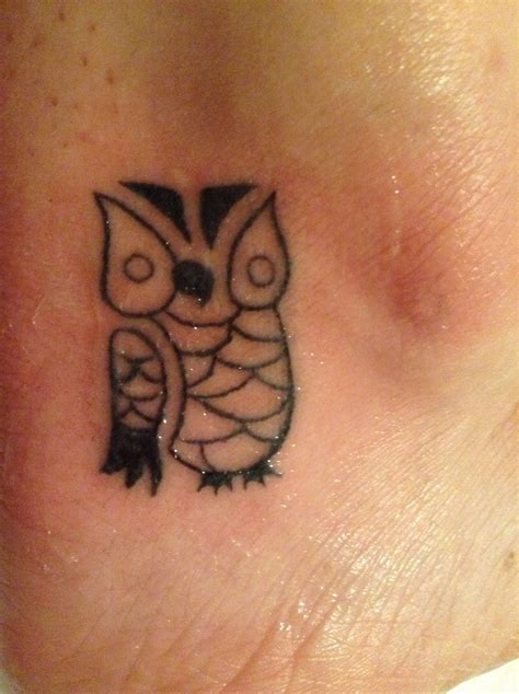 This tiny owl on the shoulder represents a lovely owl, which is sitting on a branch. Pin by Victoria Brodowski on tattoos | Meaningful tattoos ...