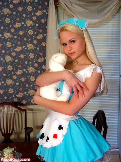 Alice In Wonderland Snow White Cosplay Sensual Candy Girl Blonde Women Blonde Beauty