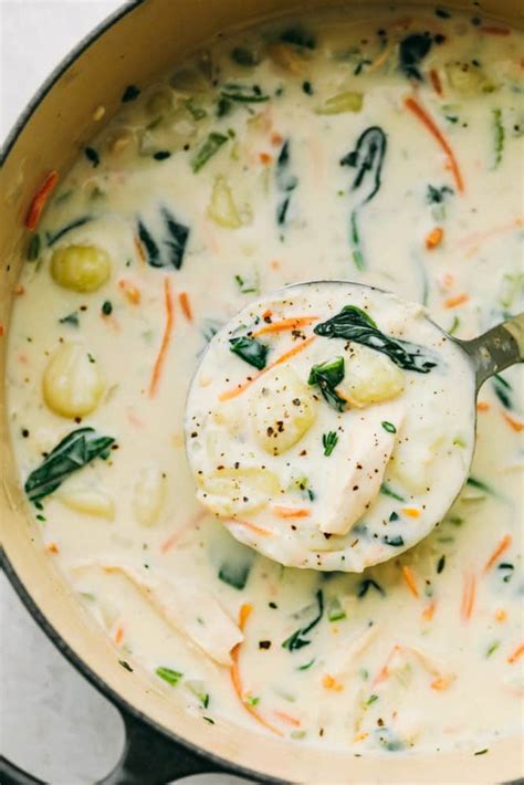 The chicken tenderloins are the only thing not authentic. Creamy Chicken Gnocchi Soup (Olive Garden Copycat ...