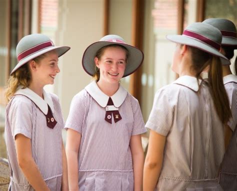 Mount Alvernia College | Uniform Map 制服地圖