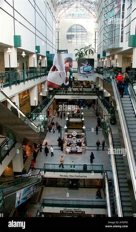 Montreal Underground Shopping Hi Res Stock Photography And Images Alamy