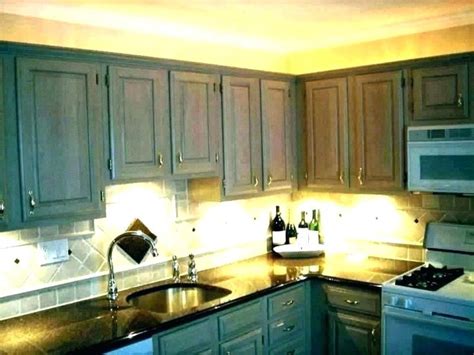 Under cabinet lighting in the kitchen can serve as both a decorative accent and a utility for a counter work surface. Best Under Cabinet Lighting Options Led Lighting Hardwired ...