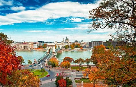 Budapest In Autumn — Stock Photo © Botond 37819239