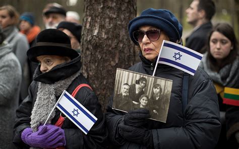 Lithuanian Ruling Party Drafts Bill Exonerating Nation From Holocaust