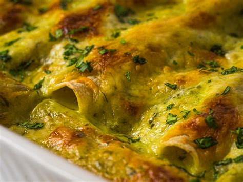 To make these sour cream enchiladas gluten free, just use all purpose gluten free flour in place of regular flour in the recipe and use these homemade gluten free tortillas. Poblano Sour Cream Enchiladas - 12 Tomatoes