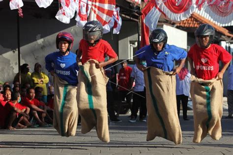 Lomba Sambut Hut Ke 77 Kemerdekaan Ri Antara Foto