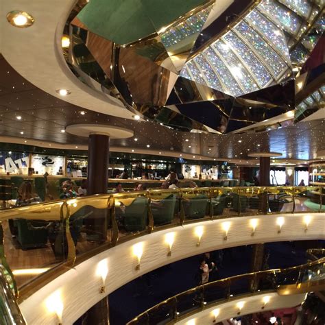 Msc Splendida Cruise Ship Review Discover The Italian Extravagance