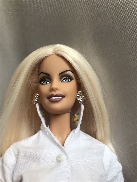Repaint Barbie Doll With Collection Size Of Head Face Mold Generation