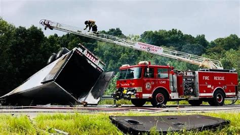 Dickson Co I 40 Fiery Fatal Wreck Victims Identified