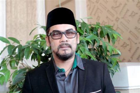 Mari dapatkan kefahaman sebenar tentang hak penjagaan anak selepas berlakunya perceraian antara ibu dan ayah pada usia anak masih kecil. Pin di Brainfood