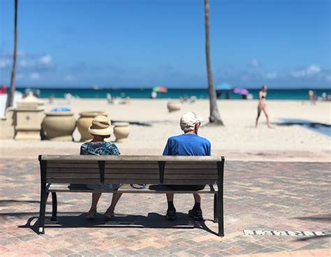 5 Essential Steps To Take If You Want To Retire Early On In Life