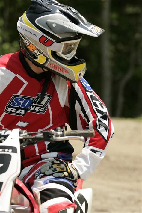 How about pulling sick tricks? How to make a motocross resume