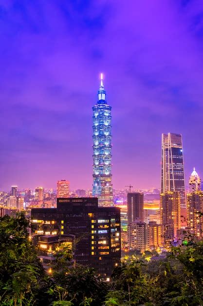 Premium Photo Beautiful Taiwan Cityscape Of And Taipei 101 Building