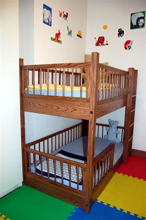I know that they can be a pain to choose, so i'm here to help with my many years of expertise. Small Kids' Room Strategy: Toddler-Size Bunk & Loft Beds ...