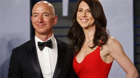 jeff bezos wife donates mackenzie scott new man jeff bezos ex wife hot sex picture