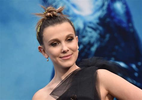 To kind of touch on that idea, 'the future is up to us', i do feel ours is an amazing generation, brown said. Enola Holmes : le film avec Millie Bobby Brown et Henry ...