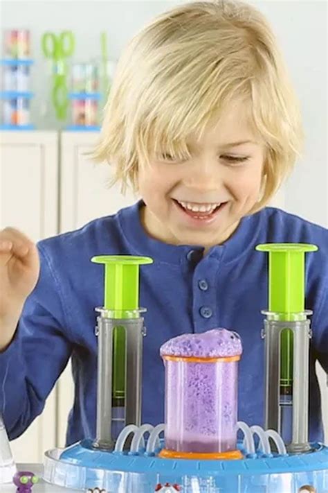 Learning Resources Beaker Creatures Liquid Reactor Super Lab Learning