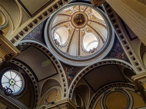 Es la cruz en la que se muere para vivir; Iglesia de la Exaltación de la Santa Cruz | Historia ...