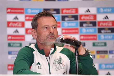 New El Tri coach already facing the music just three games in