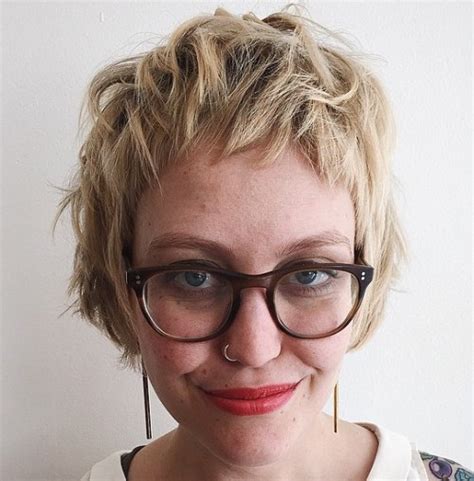 Bob haircut with bangs choppy bob hairstyles bob hairstyles for fine hair wavy bobs. 20 Stylish Ideas for a Pageboy Haircut