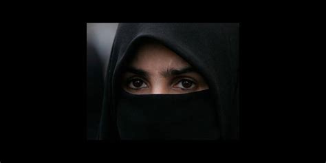 Le Contr Le Dune Femme Au Niqab Vire L Meute Dh Les Sports