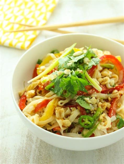15 Minute Thai Rice Noodle Salad Salad Recipes For Dinner Noodle