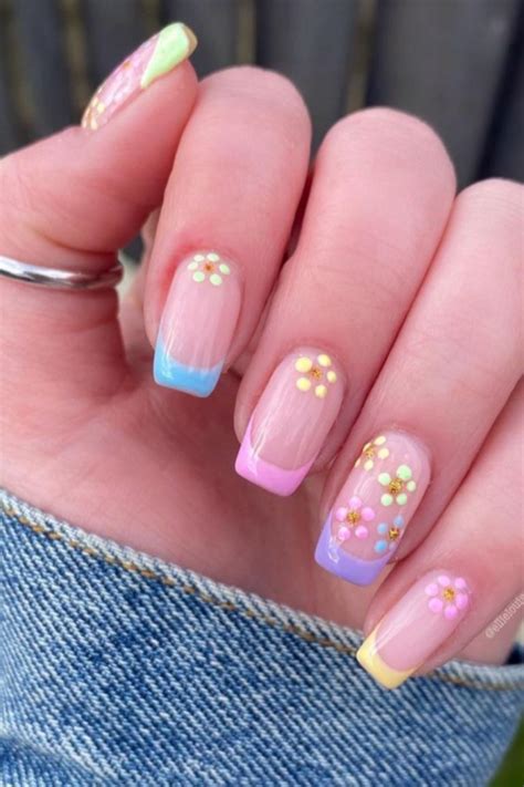 54 Pretty French tip nails art for short nail shape design art 2021!