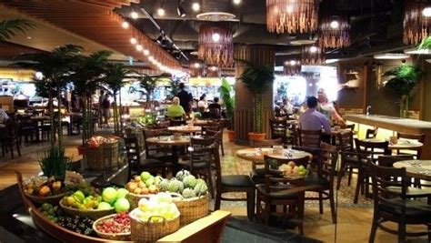 Charming entrance and the interior vibrant n flowery as the man himself datuk chef wan. Top 5 Halal Buffets in Singapore - OpenRice SG Editor ...